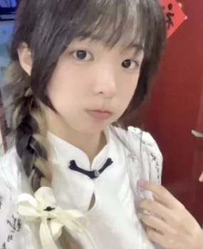 西湖区很年轻的兼职小妹妹