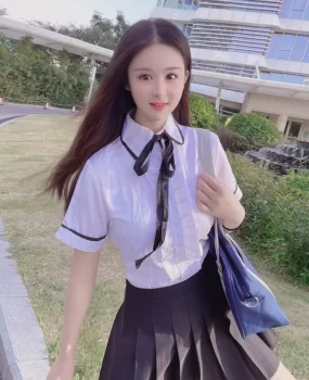 重庆兼职小雅，比较难约的上人美肤白