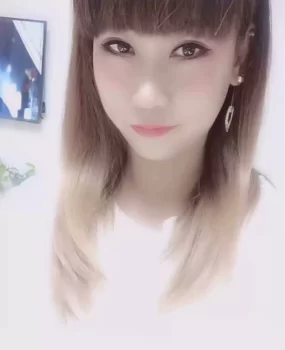 美女