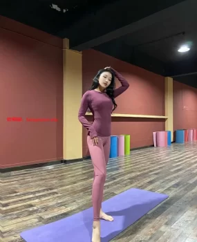 瑜伽小姐姐兼职解锁花式爱爱